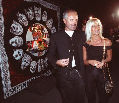 l omicidio di versace|L'omicidio di Gianni Versace 25 anni fa, chi era davvero Andrew .